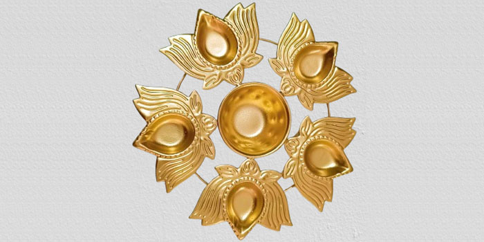 Golden Lotus with 5 Diyas Set